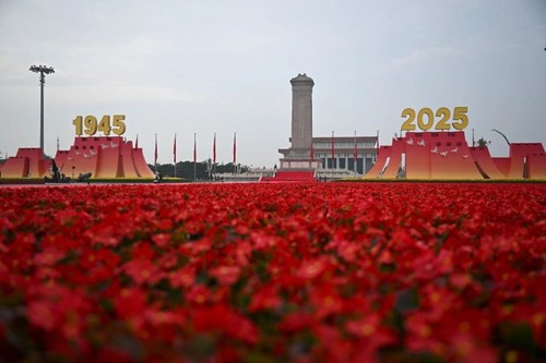 9月3日清晨拍摄的天安门广场。新华社记者 伍志尊 摄