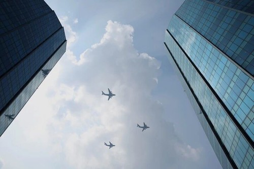 这是运输机梯队。新华社记者 柳文惠 摄