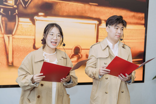 研究生诗朗诵《师恩似海，药韵流芳》